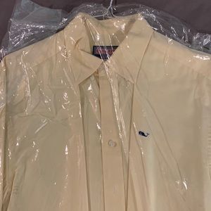 Vineyard Vines size XL Button Down